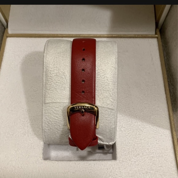 Versace watch - Picture 4 of 7